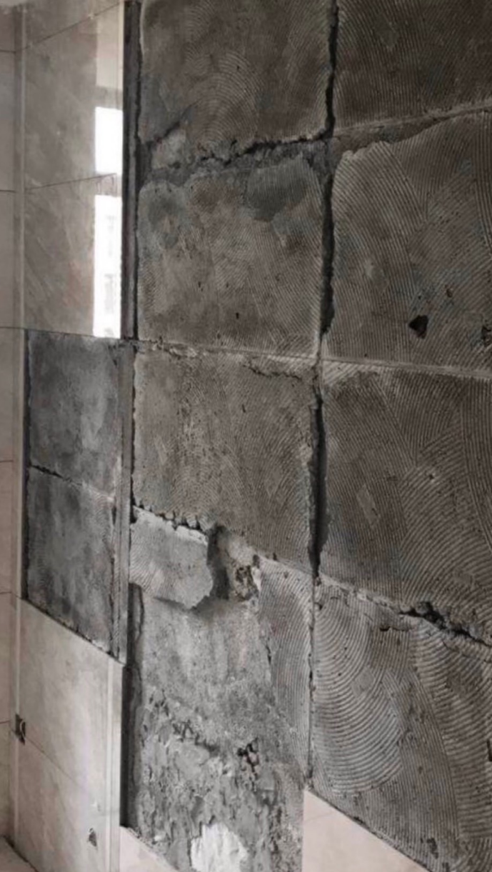 墙面砖脱落怎么办怎样修补(墙面砖脱落怎么办怎样修补怎么收费的)